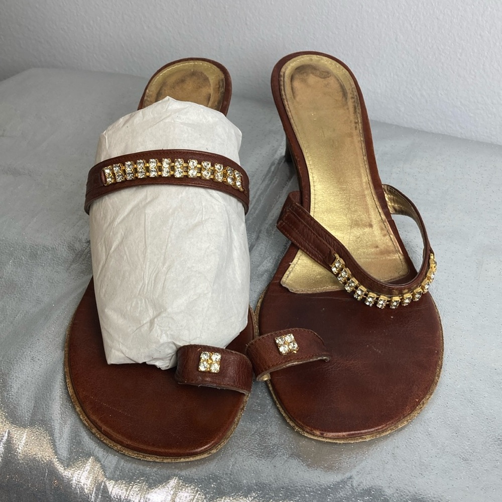 Unisa Brown Sandals with Gold Accents Sz 7.5B